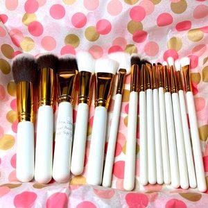 15 piece face, cheek & eye synthetic makeup brush set. white/gold wooden handle